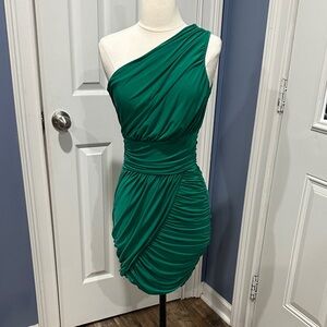 Soprano Vibrant Green One-Shoulder Dress
